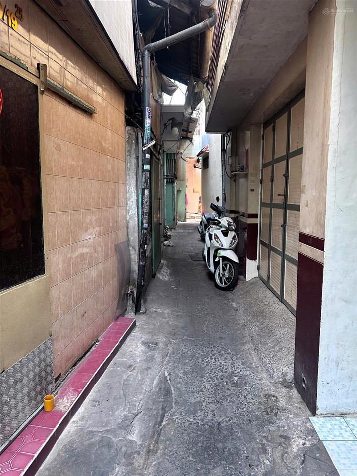 Nhà mới 5 phòng cho thuê  tùng thiện vương  q8  56.6m2 nở hậu  cần bán đi nước ngoài