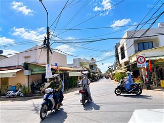 Nhà giá rẻ đáng đầu tư  218m2  ngang 11  xã tân hiệp, long thành  cách đường chính 50m