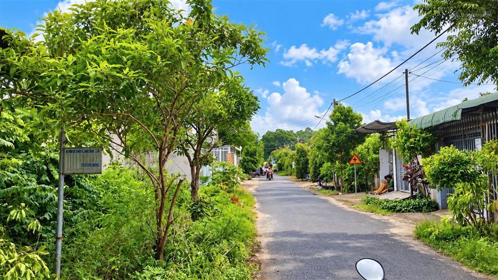 Nhà giá rẻ đáng đầu tư  218m2  ngang 11  xã tân hiệp, long thành  cách đường chính 50m