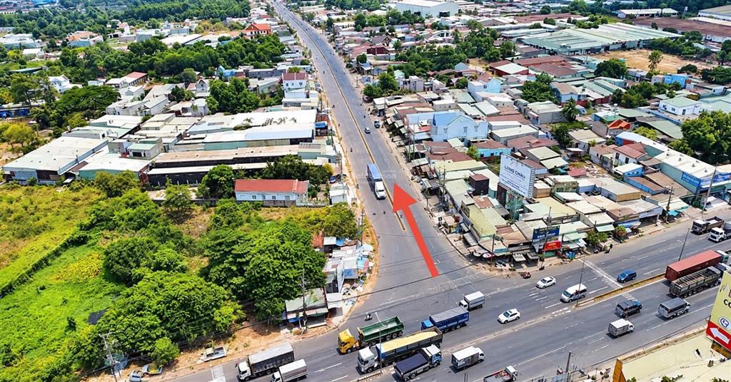 Hàng ngộp  300m2 mặt tiền đường vào kcn long đức  long thành. giảm 1,8 tỷ