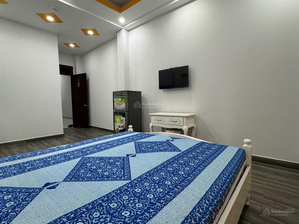 Cho thuê studio quận 1  ban công, full nội thất