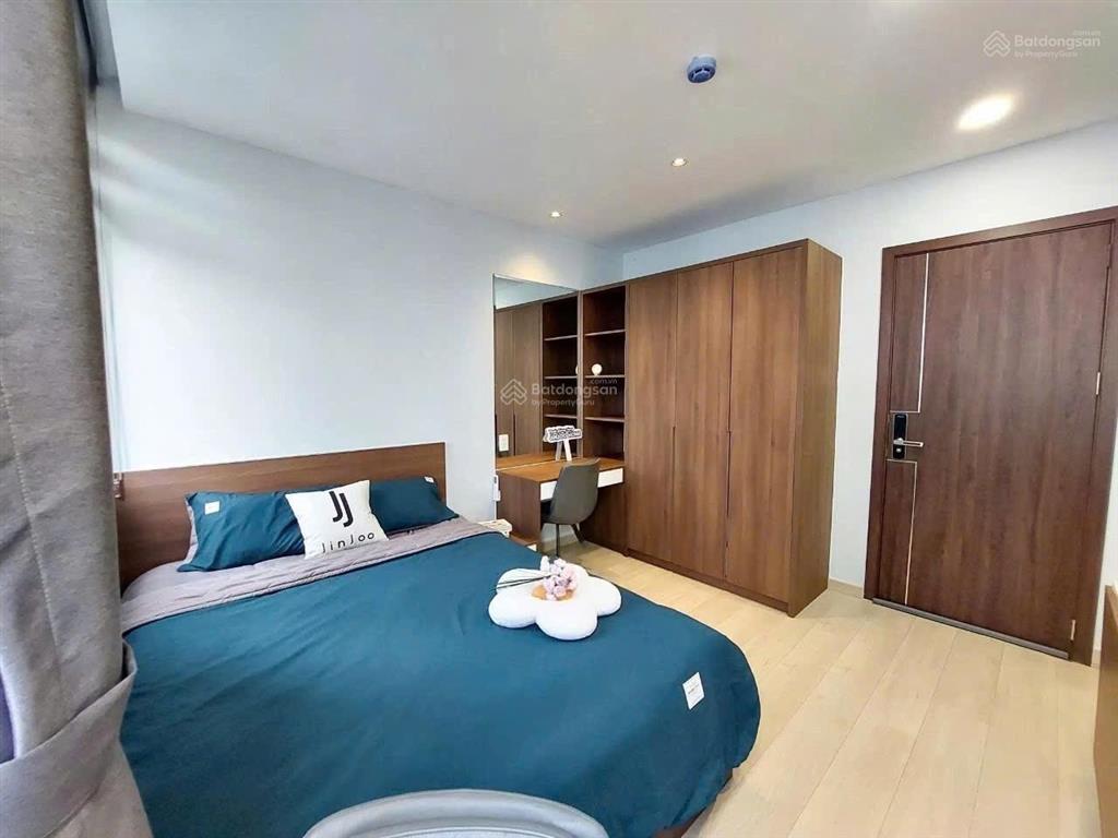 Cho thuê studio trung tâm quận 1  máy giặt riêng, full nội thất, cửa sổ lớn