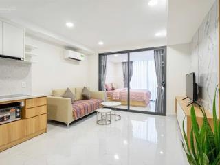 Cho thuê căn hộ 1pn trung tâm quận 1  full nội thất, cửa sổ lớn