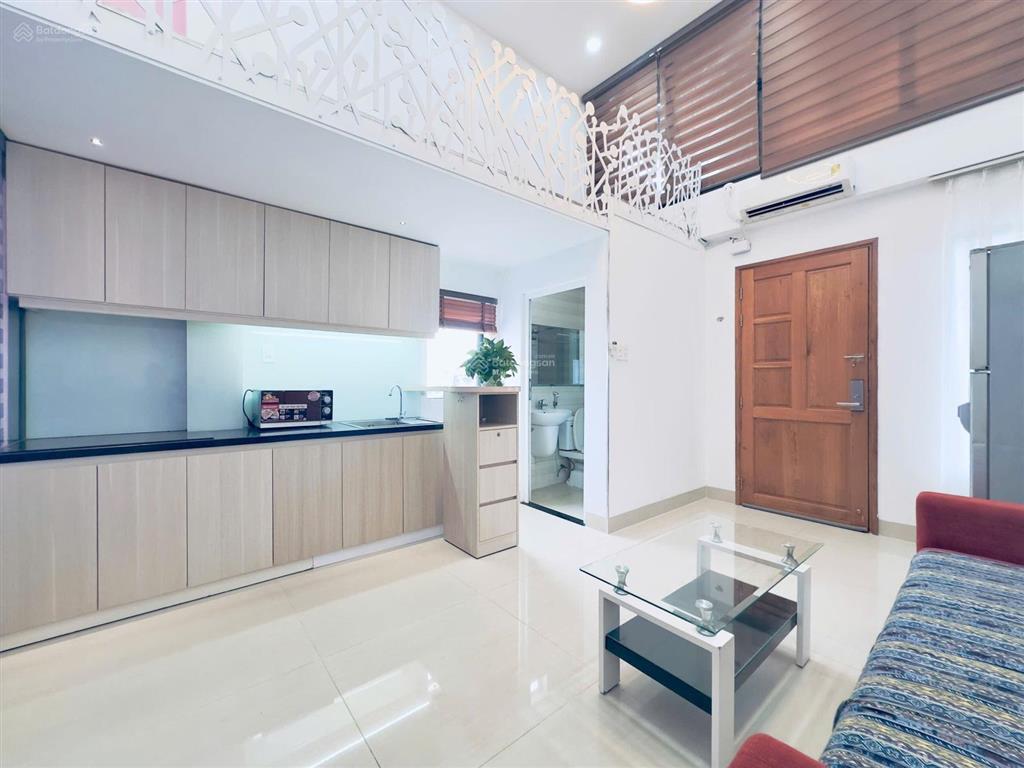 Cho thuê căn hộ 1pn trung tâm quận 1 gần chợ bến thành, full nội thất, ban công