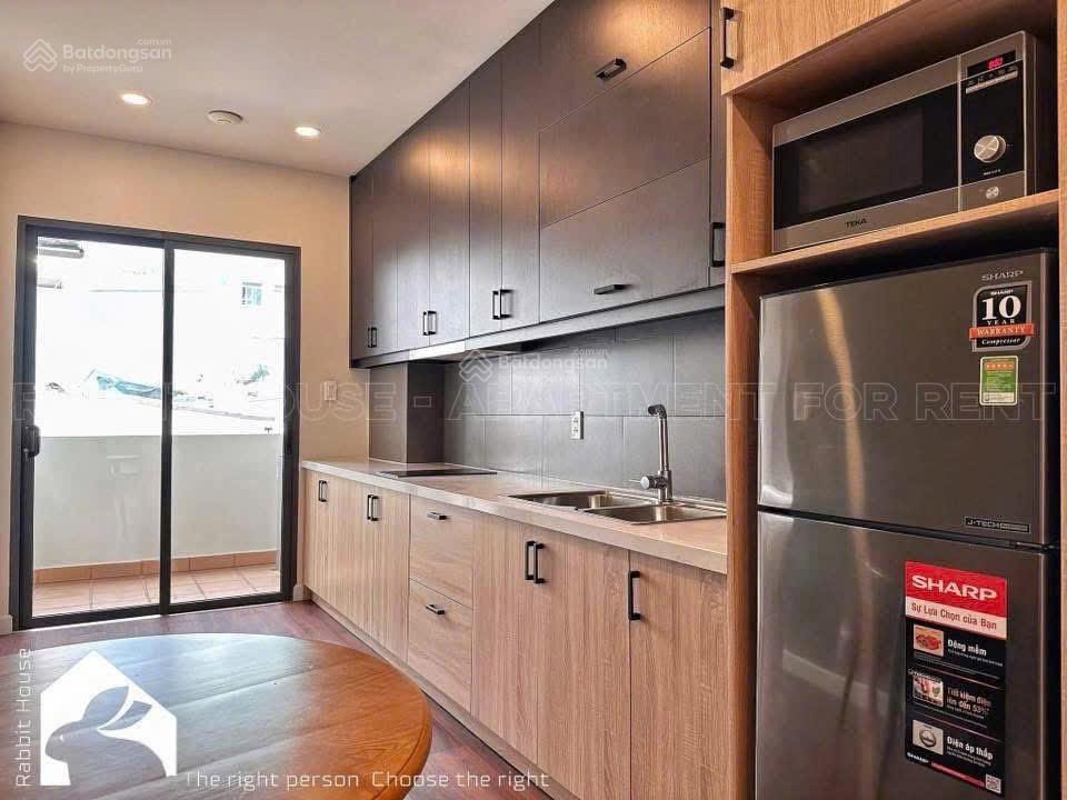 Cho thuê căn hộ 1 phòng ngủ quận 3, ngay kỳ đồng, full nội thất ban công máy giặt riêng, bảo vệ