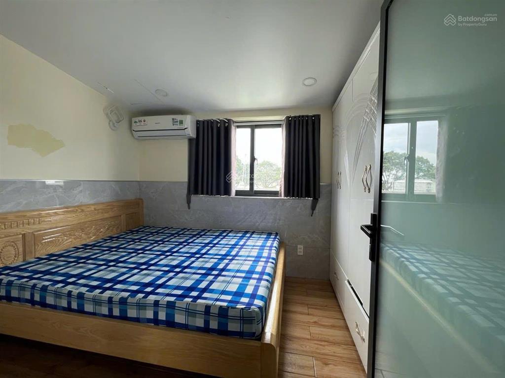 Căn hộ 2 phòng ngủ cho thuê ngay trần bình trọng quận 5 thang máy bảo vệ hầm xe