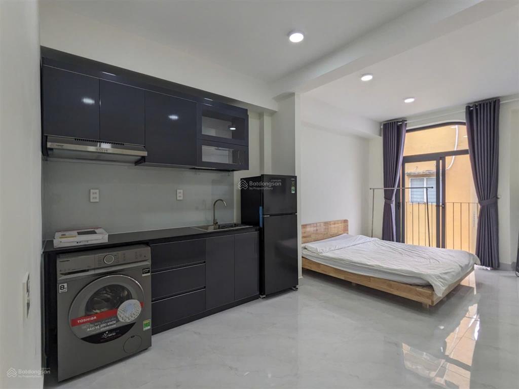 Căn hộ cho thuê ngay trần phú quận 5, cao cấp, thang máy, máy giặt riêng, gần chợ an đông, đh ueh