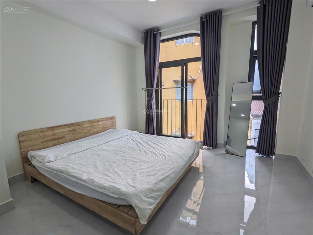 Căn hộ cho thuê ngay trần phú quận 5, cao cấp, thang máy, máy giặt riêng, gần chợ an đông, đh ueh