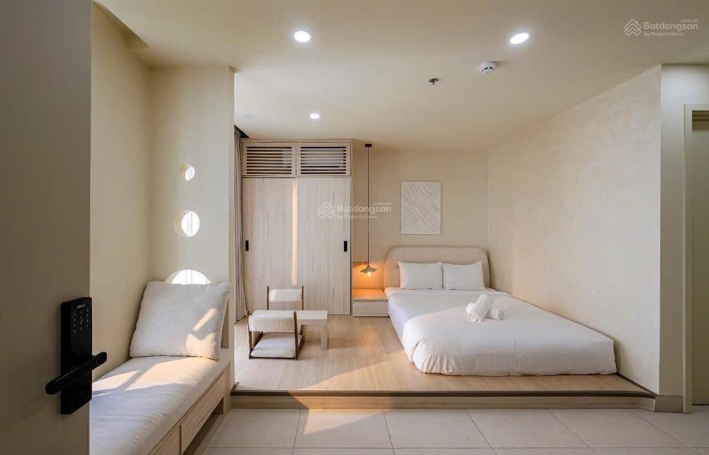 Studio mới 100% full nội thất, ban công riêng cho thuê tại trần hưng đạo, quận 1