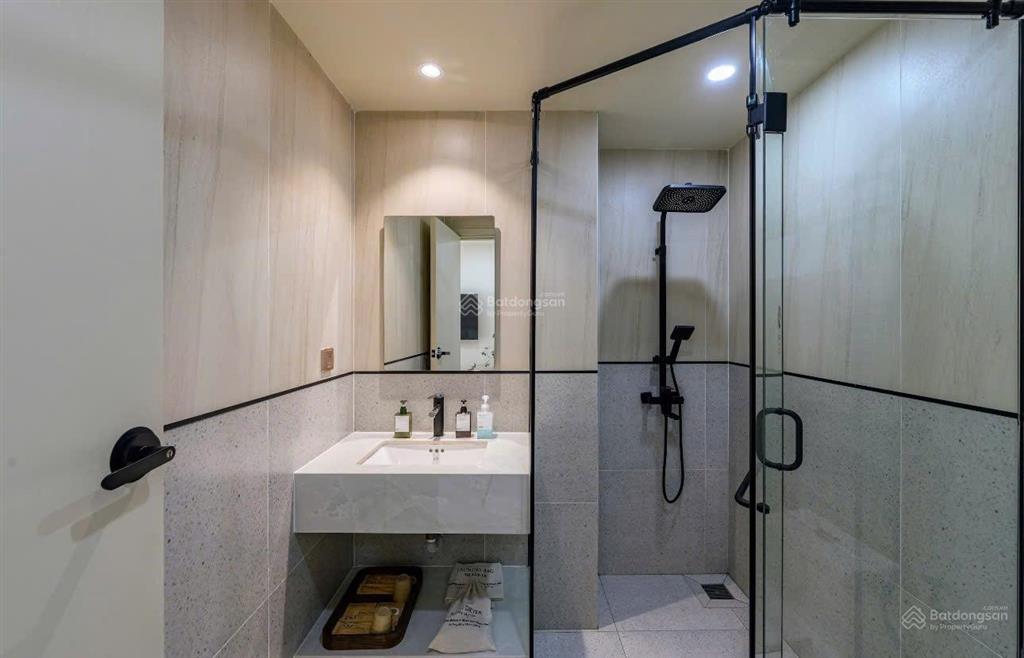 Studio mới 100% full nội thất, ban công riêng cho thuê tại trần hưng đạo, quận 1