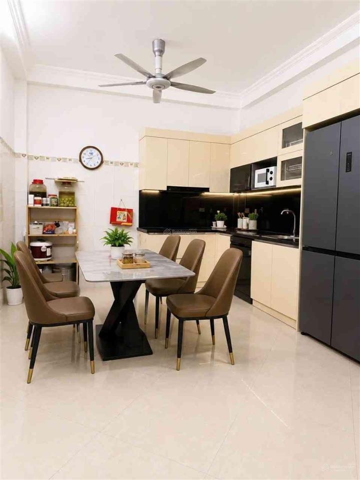 7.86 tỷ  ngọc lâm, 40m mặt ngõ thông rộng, ô tô đỗ cổng ngày đêm! cạnh chợ, trường mầm non,cấp 1,2