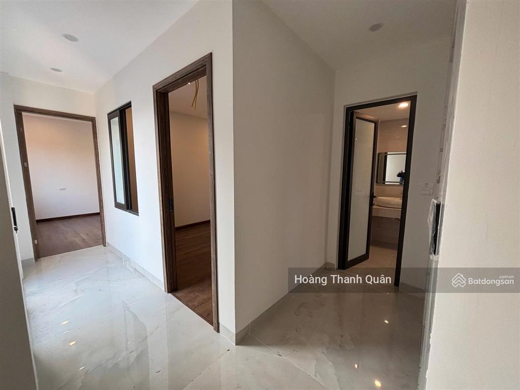 Bán nhà mới 5 tầng thang máy  phố vũ xuân thiều  diện tích rộng  giá tốt