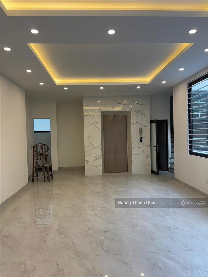 Bán nhà mới 5 tầng thang máy  phố vũ xuân thiều  diện tích rộng  giá tốt