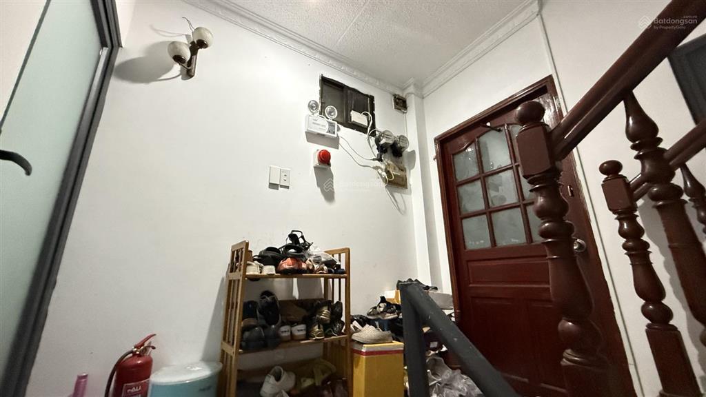 76. bán nhà đường âu cơ 5 tầng, dòng tiền 30tr/th, hxh 4m sát mặt tiền trịnh đình trọng giá 8,2 tỷ