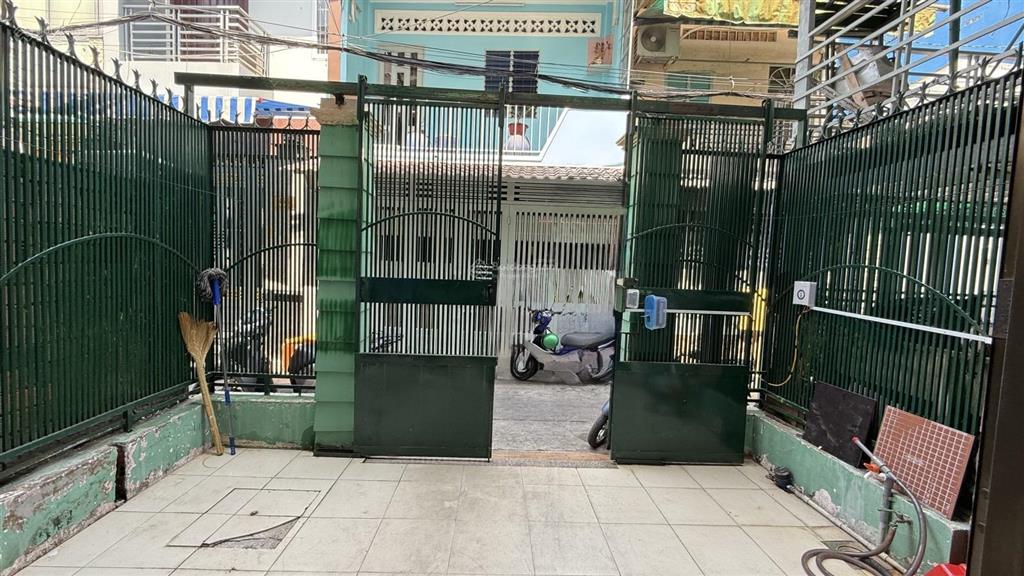 76. bán nhà đường âu cơ 5 tầng, dòng tiền 30tr/th, hxh 4m sát mặt tiền trịnh đình trọng giá 8,2 tỷ