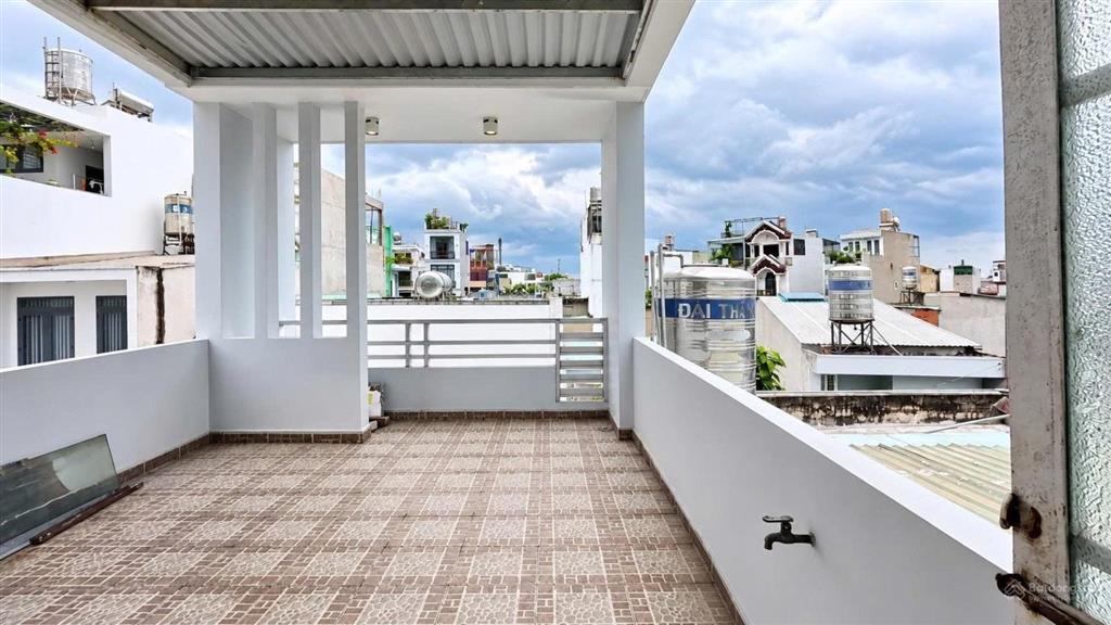 Nhà 3 tầng ngay sát chợ gò xoài  64m2 3 tầng  hxh 6m  giá chỉ 6 tỷ thương lượng