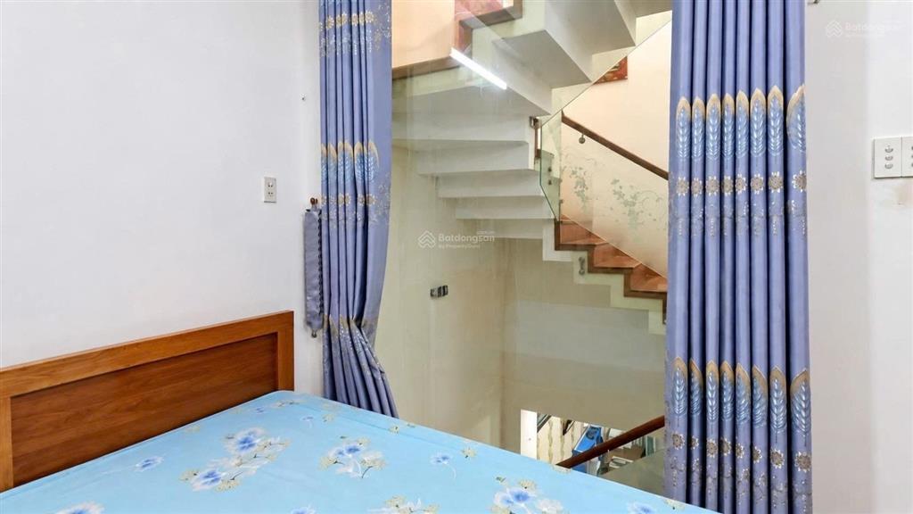 Nhà 3 tầng ngay sát chợ gò xoài  64m2 3 tầng  hxh 6m  giá chỉ 6 tỷ thương lượng