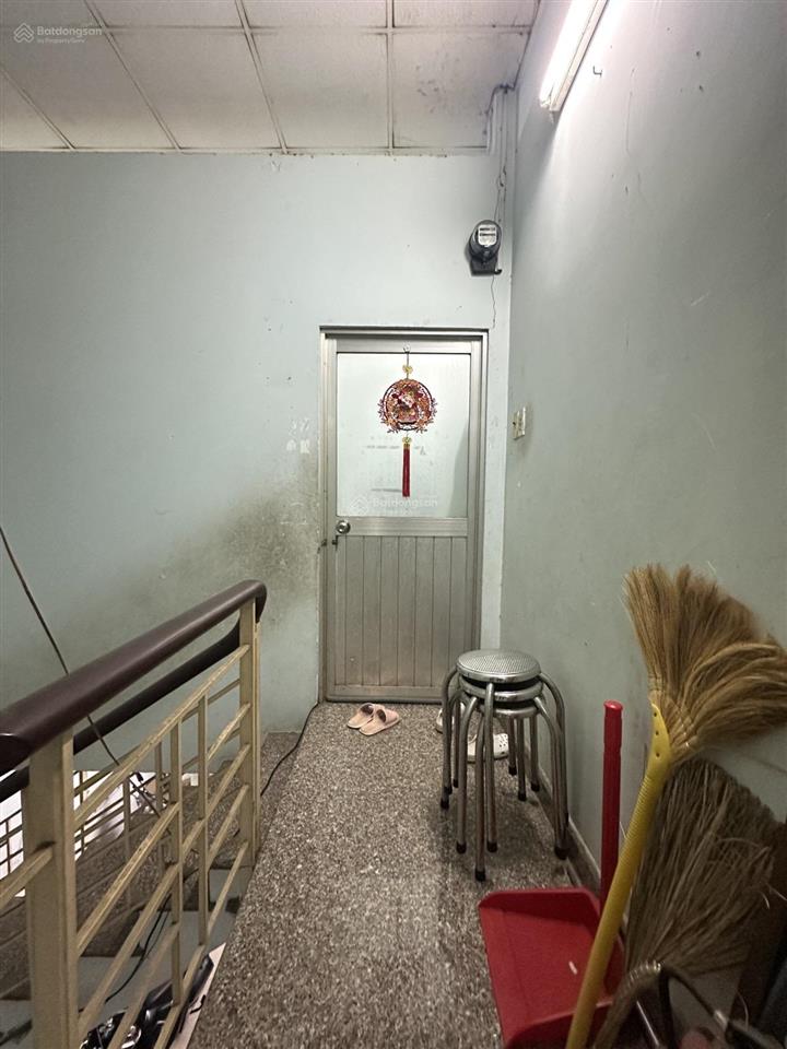 Nhà 1/ trần quang cơ  75m2  2 tầng sát mặt tiền  giá chỉ 6,8 tỷ thương lượng