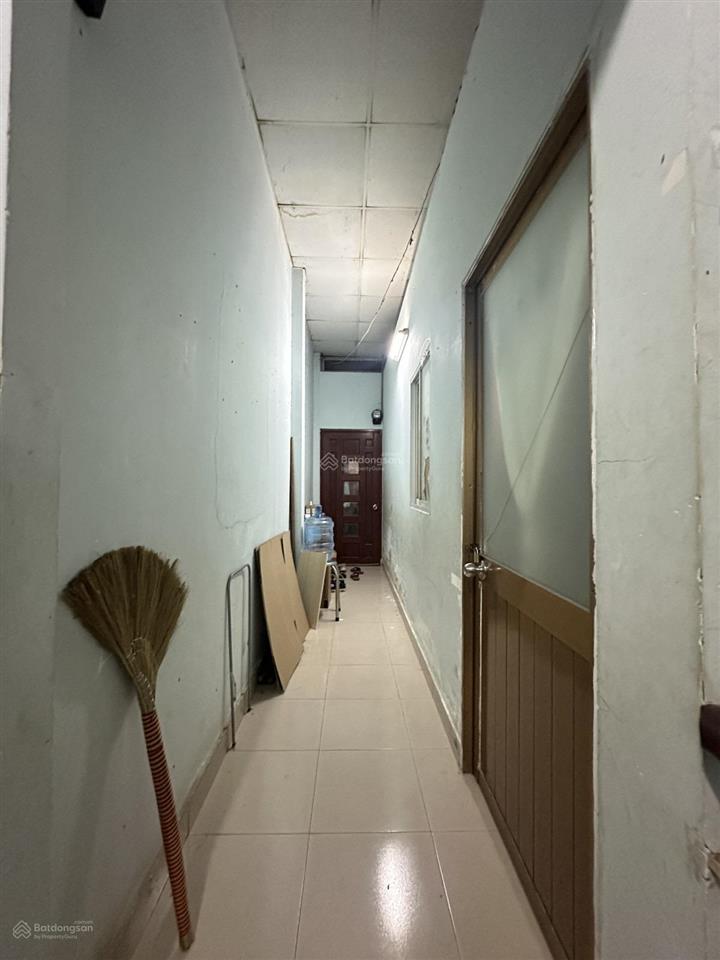 Nhà 1/ trần quang cơ  75m2  2 tầng sát mặt tiền  giá chỉ 6,8 tỷ thương lượng