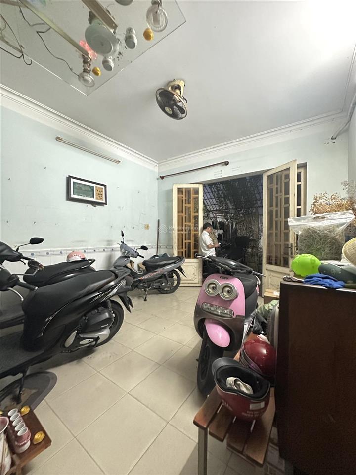 Nhà 1/ trần quang cơ  75m2  2 tầng sát mặt tiền  giá chỉ 6,8 tỷ thương lượng