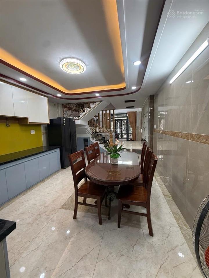 Chính chủ 1 đời,5x18,3t,btct đường 8m thông, khu dân cư q12, tìm chủ mới nhà tâm huyết.