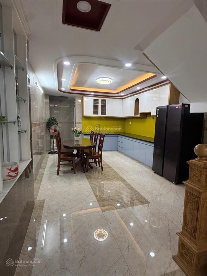 Chính chủ 1 đời,5x18,3t,btct đường 8m thông, khu dân cư q12, tìm chủ mới nhà tâm huyết.