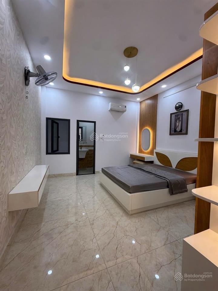 Chính chủ 1 đời,5x18,3t,btct đường 8m thông, khu dân cư q12, tìm chủ mới nhà tâm huyết.