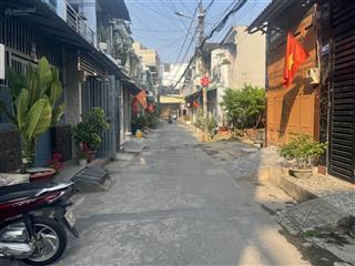 Bán gấp nhà phan văn hớn 121m2  sát ga metro  ngang 5.5m hxh có dòng tiền  chỉ 7.5 tỷ