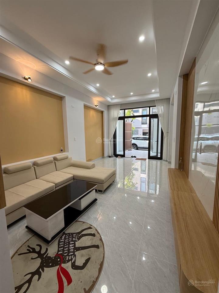 Siêu phẩm hoà cường  nhà mới full nội thất 4 ngủ  khu ở vip rất ít khi có nhà bán  giá 9tỷ900