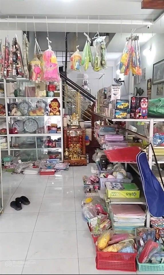 Cần chuyển nhựng quyền sở hửu mặc bằng kinh doanh hoàng văn thái dt98m2 ngang 5.8 giá chỉ 6ty7