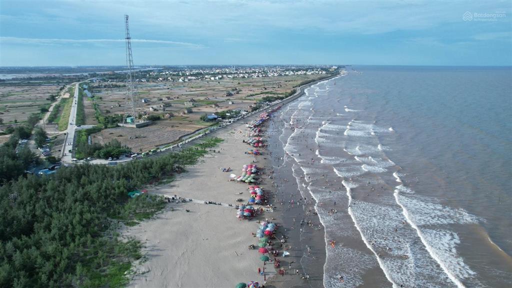 Bán đất biển hải xuân, ninh bình 98m2 trục chính lên biển, cách biển 50m giá 12tr/m2.  0783 681 ***