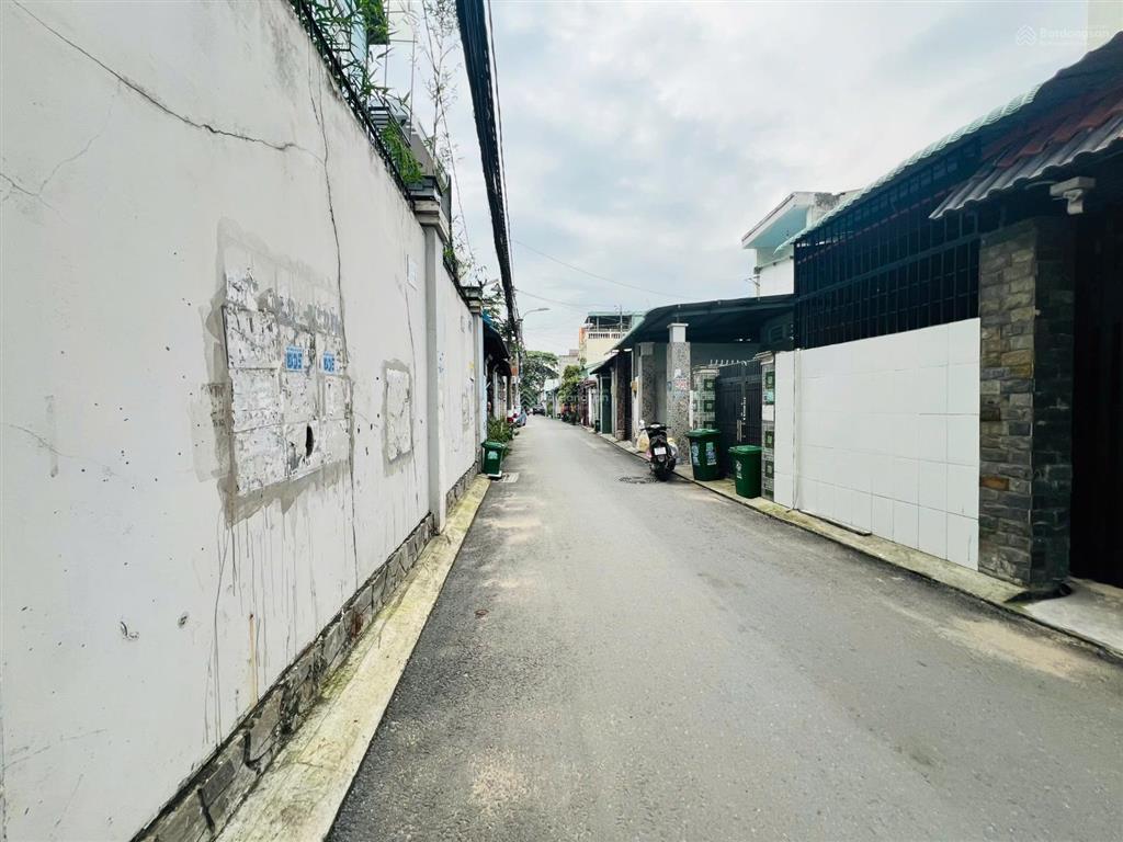 Bán gấp đất đẹp khu linh tây ngay phạm văn đồng sầm uất đẹp đường nhựa mới làm 8m chỉ 6.49 tỷ