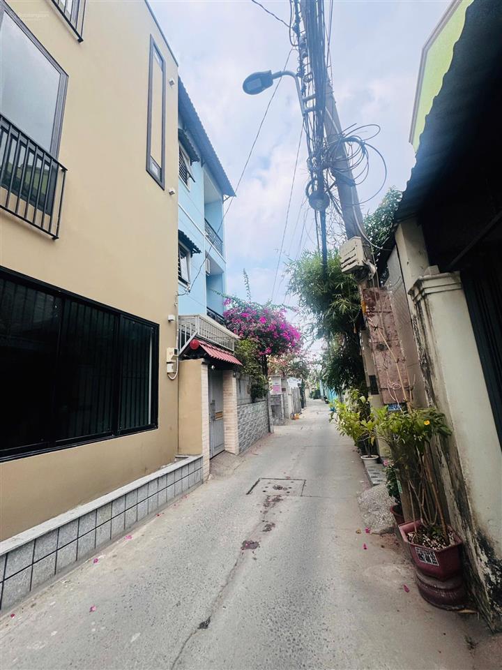 Bán nhà mới xây siêu đẹp sát phạm văn đồng xe hơi ngủ trong nhà ngang khủng 7m chỉ nhỉnh 7 tỷ