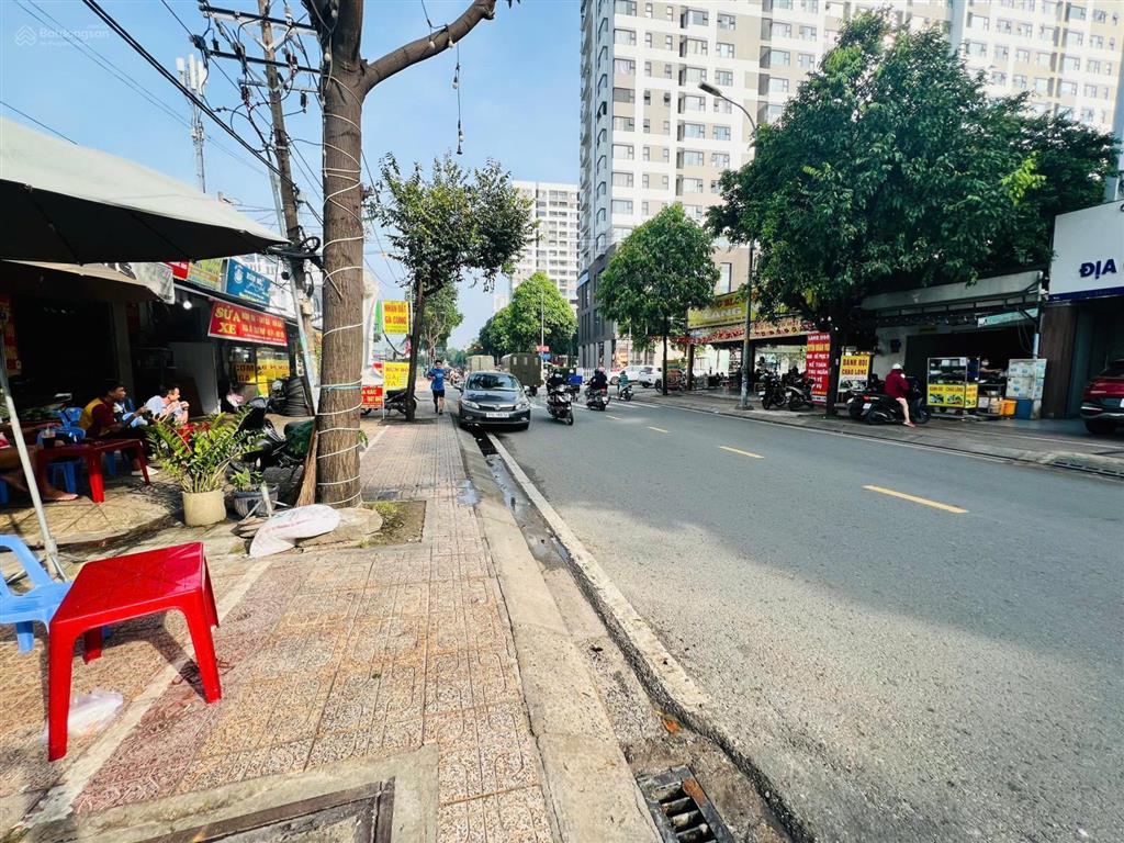 Bán gấp chdv siêu vip đường 15 trung tâm linh chiểu thu nhập khủng 40tr/tháng ngay chợ thủ đức.