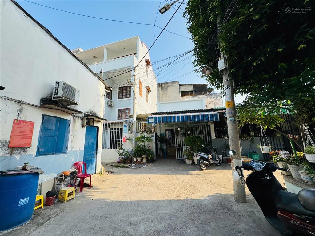 Bán gấp chdv siêu vip đường 15 trung tâm linh chiểu thu nhập khủng 40tr/tháng ngay chợ thủ đức.
