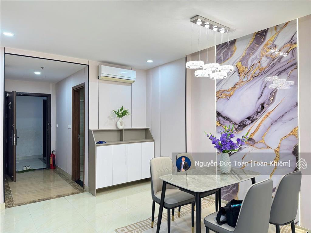 Chính chủ bán căn chung cư 2n 2vs 70m2 full nt, nhỉnh 7 tỷ sổ đỏ trao tay