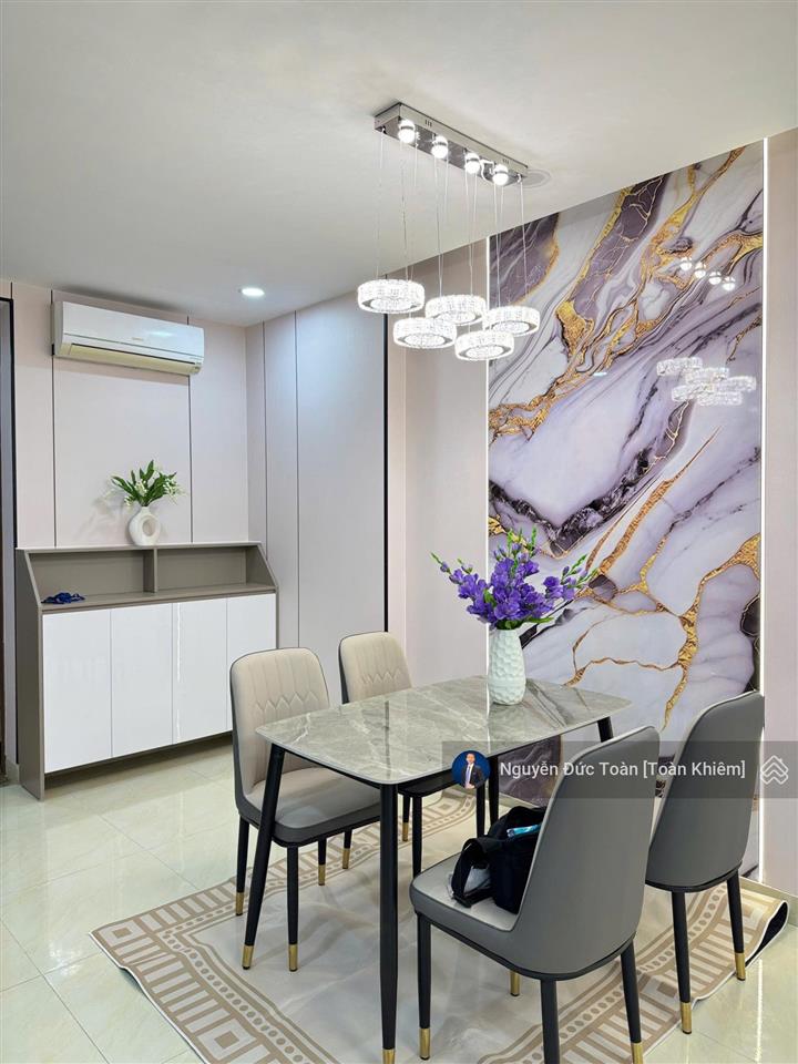 Chính chủ bán căn chung cư 2n 2vs 70m2 full nt, nhỉnh 7 tỷ sổ đỏ trao tay