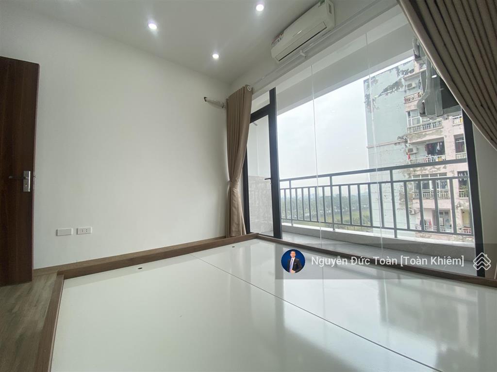 Chính chủ bán nhanh căn chung cư 3n 2vs 3 ban công 90m2 full nt cạnh bigc thăng long