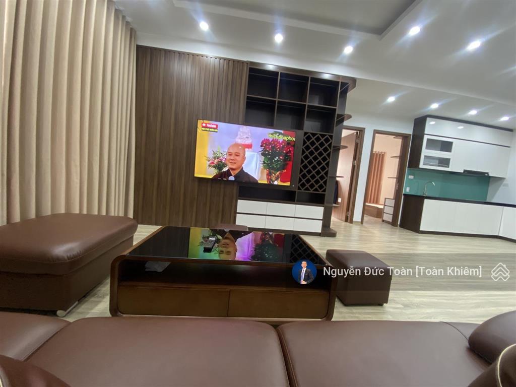 Chính chủ bán nhanh căn chung cư 3n 2vs 3 ban công 90m2 full nt cạnh bigc thăng long
