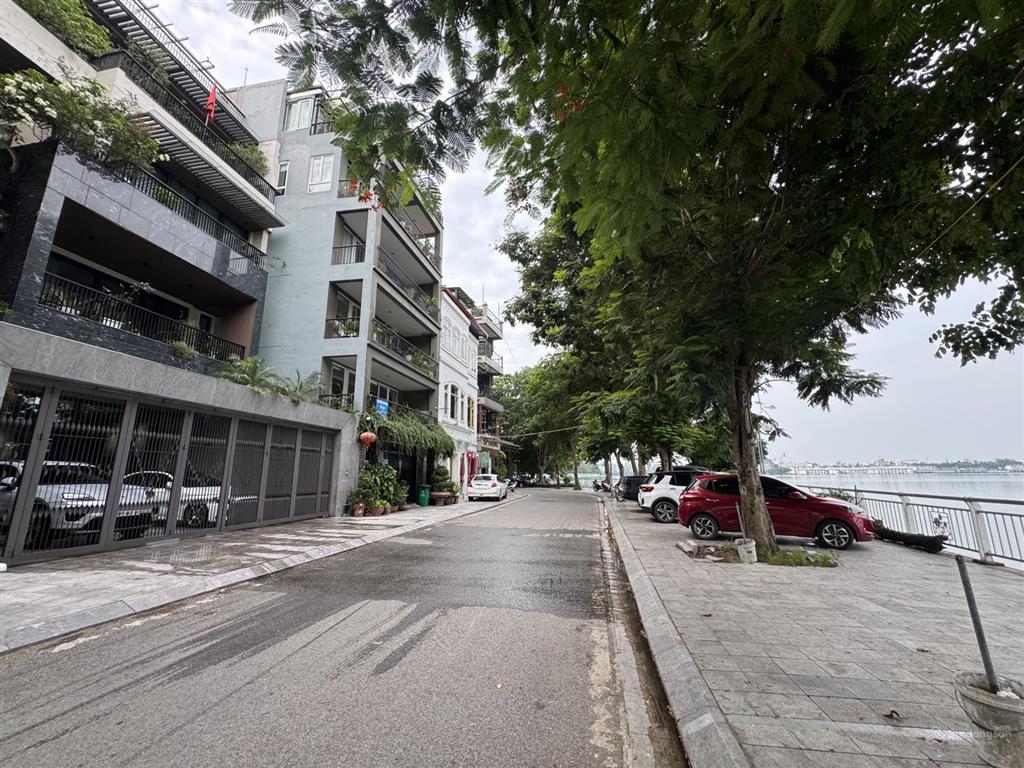 Bán tòa apartment quảng khánh  view hồ tây  8 tầng thang máy  full nội thất  dòng tiền ổn định