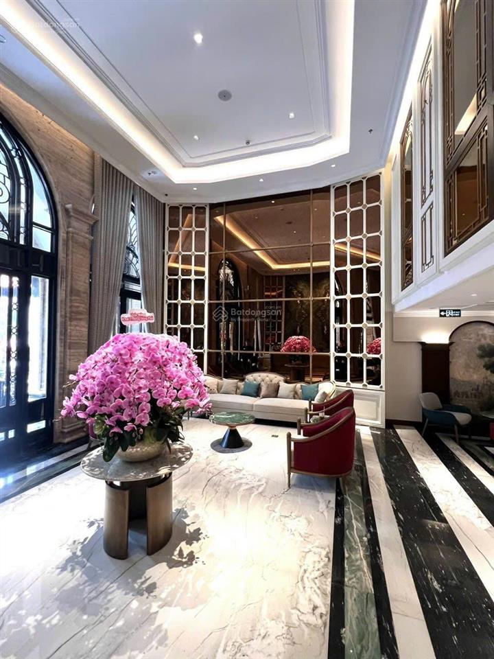Tòa building bế thế mặt phố lý nam đế  7 nổi 1 hầm 1 tum  dòng tiền 1,3 tỷ/năm
