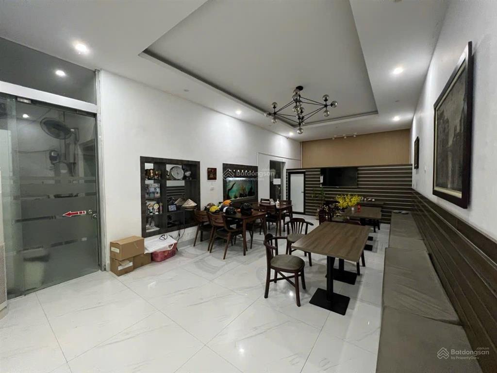 Tòa nhà dòng tiền khu linh lang  80m  7 tầng thang máy  92 triệu/tháng  55 tỷ