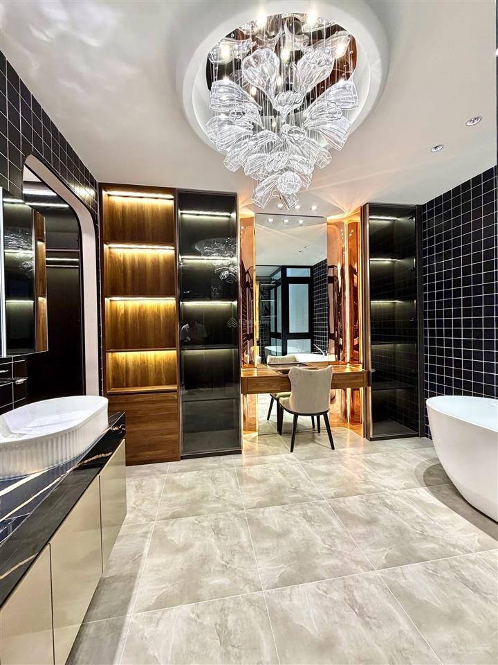 Building trung tâm hai bà trưng  mt trên 6m  sẵn gpxd