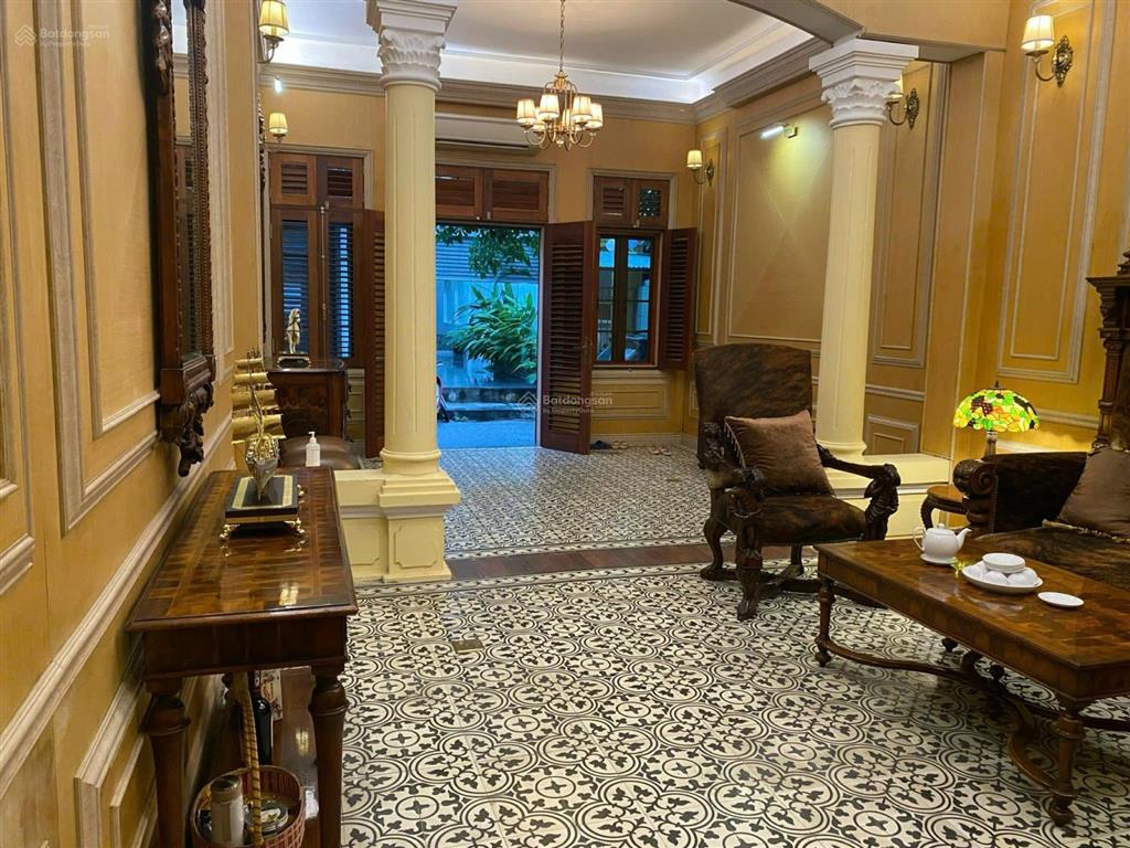 Dinh thự phố hàng bún ô tô tránh 6 tầng kiến trúc riêng nội thất sang trọng