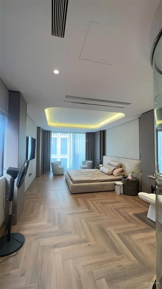 Hoà mã  trần xuân soạn | 78,5m2 | mt 4,2m | 7 tầng | thang máy | 3 mặt thoáng