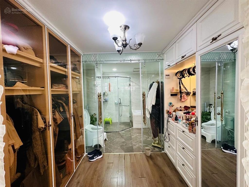 Tuệ tĩnh | 40 tỷ lõi hai bà trưng | nhà 7 tầng thang máy, mỗi tầng 1 phòng