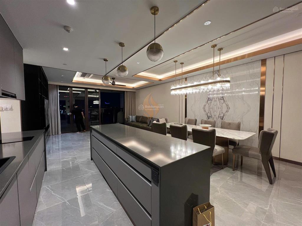 Bán 4pn suất spa hành hiếm tại metropole, 100 tỷ all in