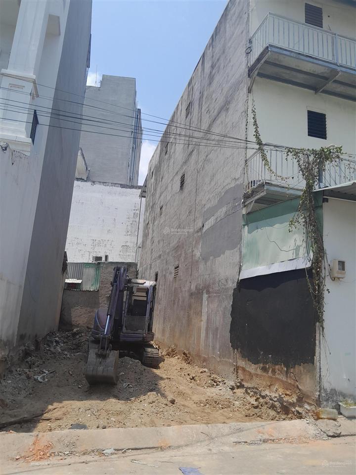 Chị bưởi nhờ bán gấp lô đất đẹp có lề đường , đường số 2, cách nguyễn thị định 500m , tml , quận 2