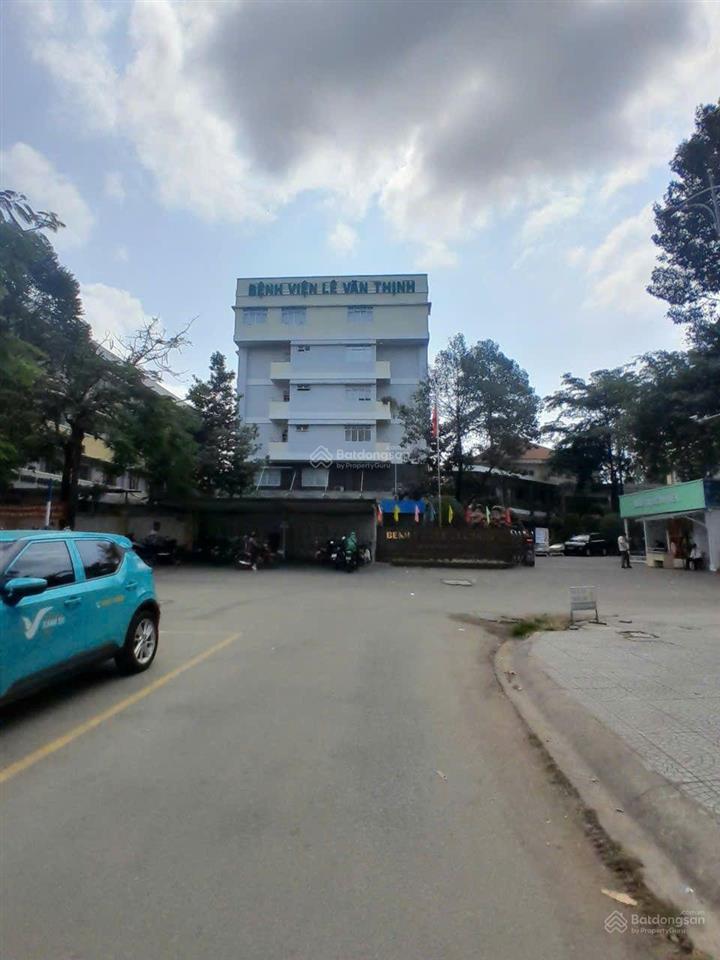 Bán nhà gần mặt tiền đường 39, chủ nhà xây tâm huyết, vuông vức , dt  115m2, nhỉnh 14 tỷ, quận 2