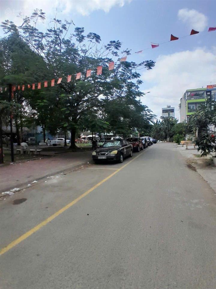 Bán nhà gần mặt tiền đường 39, chủ nhà xây tâm huyết, vuông vức , dt  115m2, nhỉnh 14 tỷ, quận 2